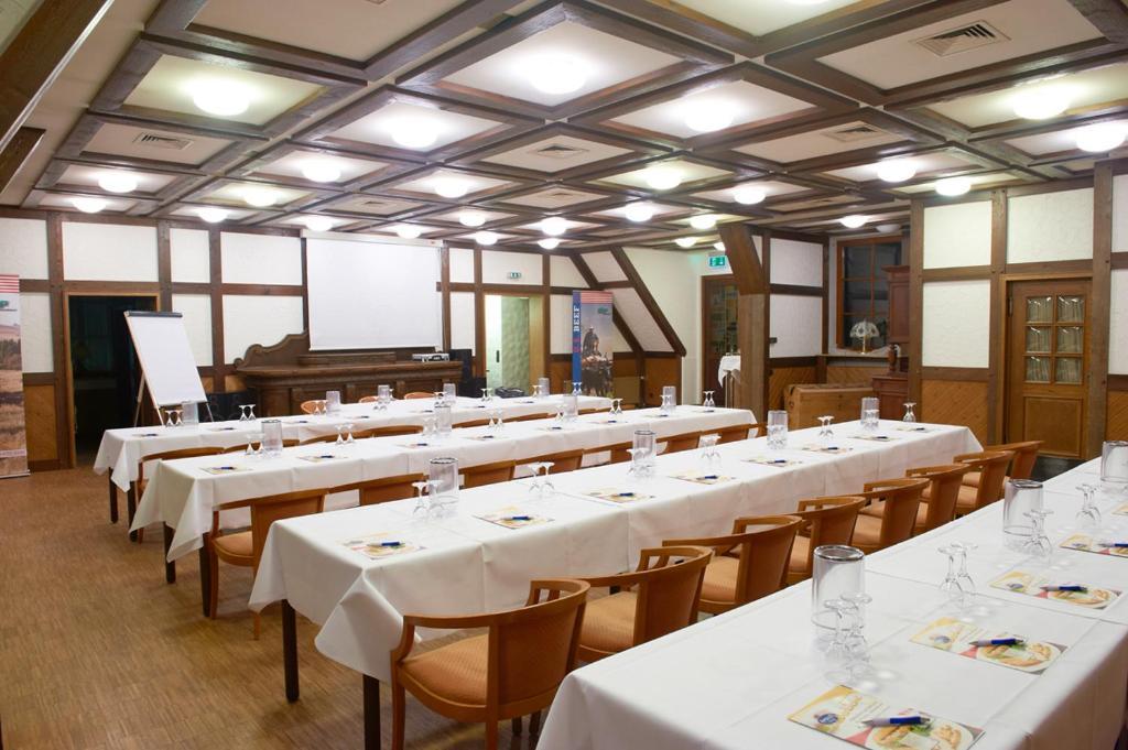 Hotel Restaurant Zur Linde Pattensen Eksteriør billede